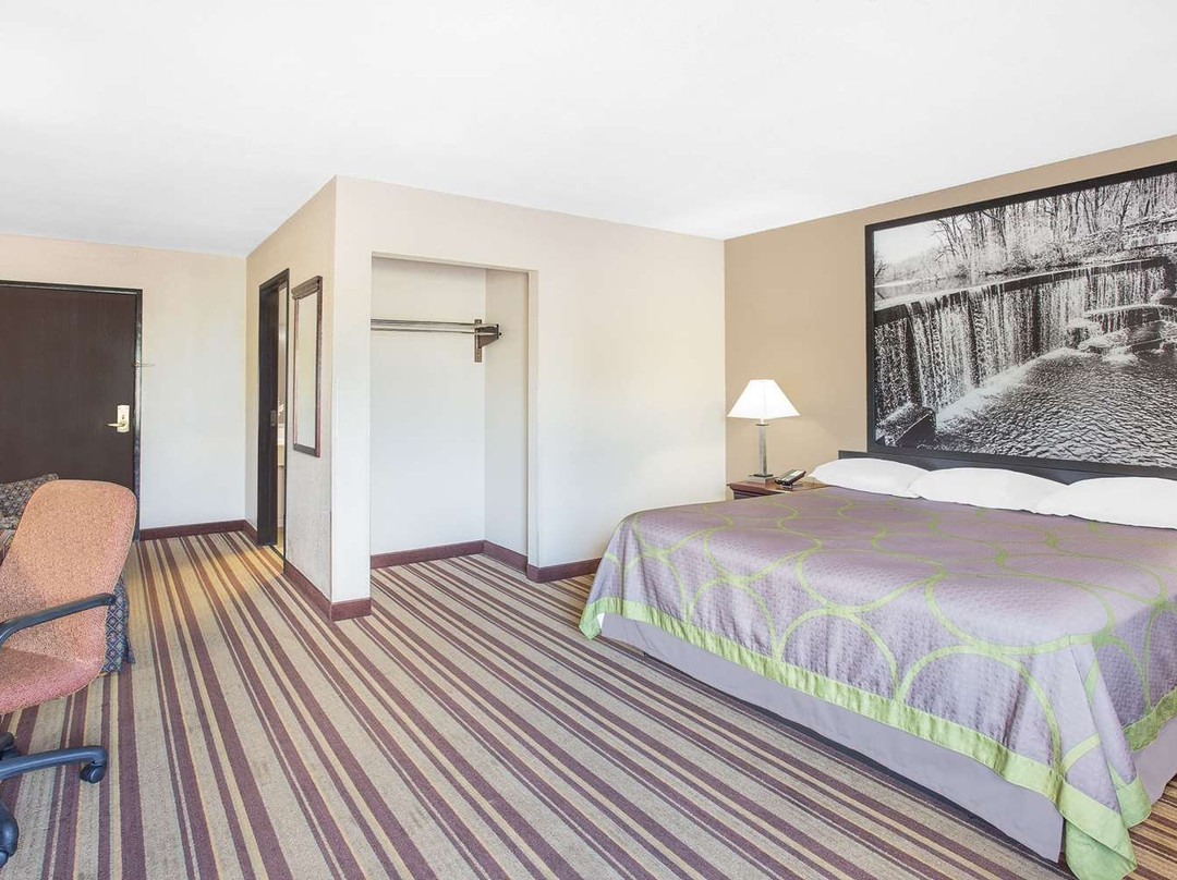 Super 8 by Wyndham Nixa/Springfield Area主图
