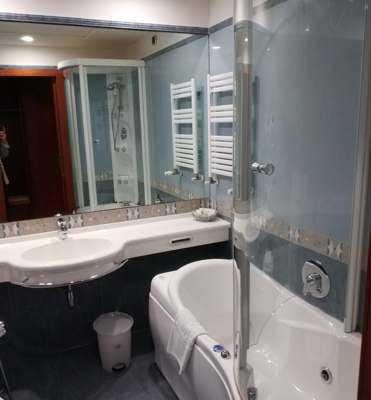 嘉尔德尼亚酒店主图