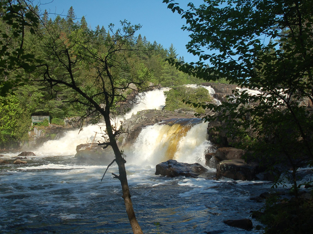 Parc Regional des Chutes-Sainte-Beatrix必去景点