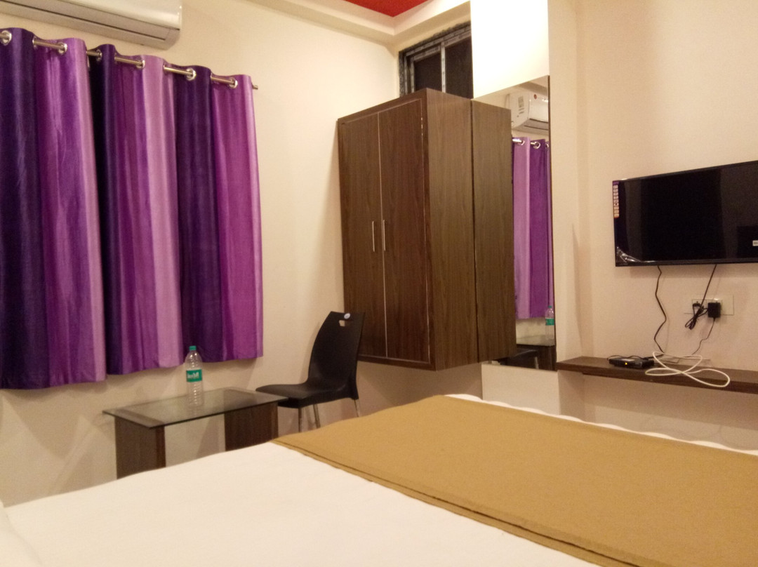 Ashapura Hotel N Restro主图