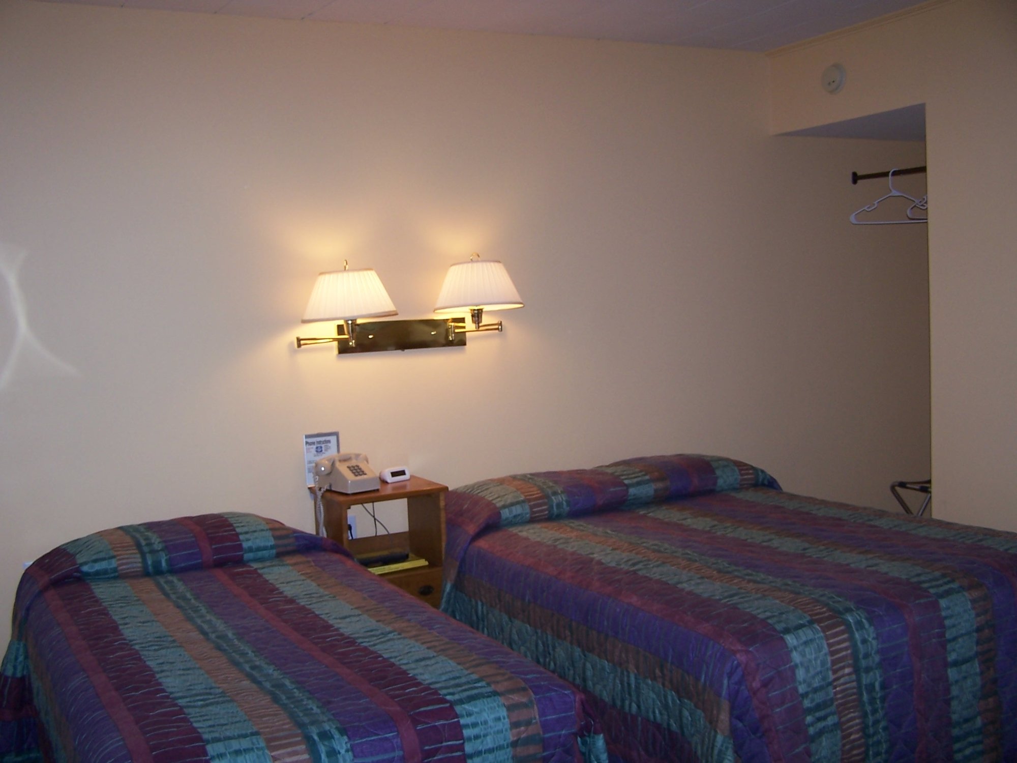 Down Home Motel-官方