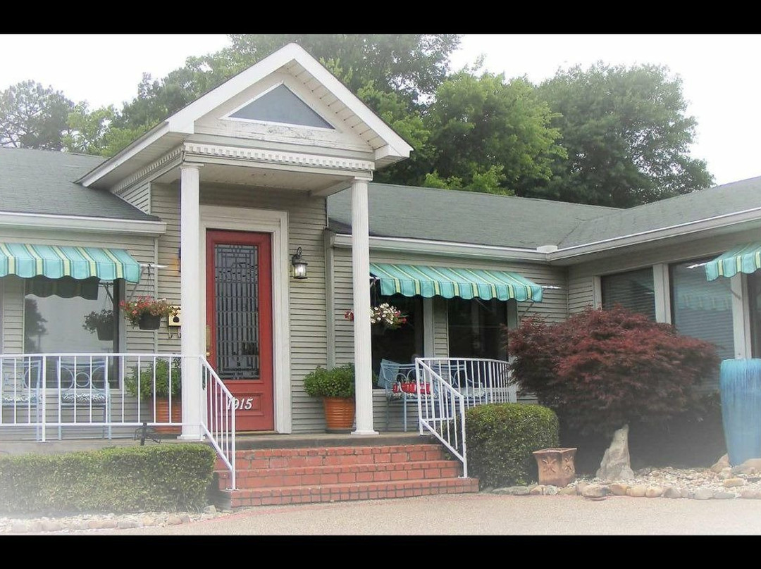 Fountain of Youth Salon & Spa-朗维尤必去景点