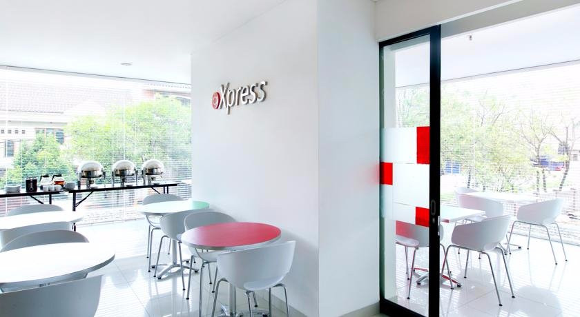 帕纳库康地区爱玛瑞丝酒店主图