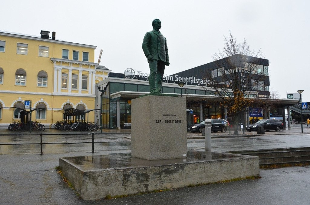 Carl Adolf Dahl Statue景点图片
