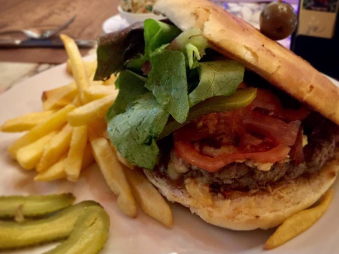 Olmue餐馆和美食-Dona Elena