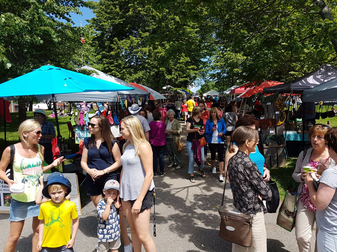 Queen Square Farmers Market-圣约翰必去景点