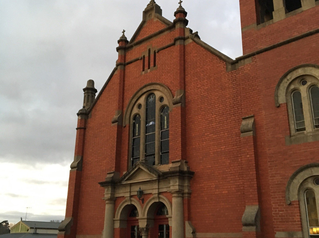 Woodend旅游景点-St Ambrose's Catholic Church