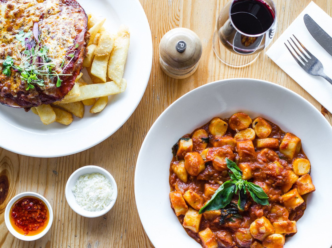 Malvern餐馆和美食-Via Fratelli Woodfire pizza restaurant