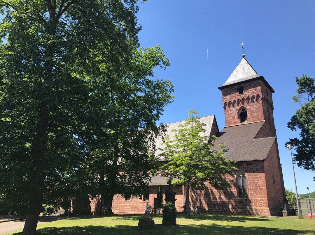 Katholische Kirche Heilig Kreuz und St. Michael景点图片