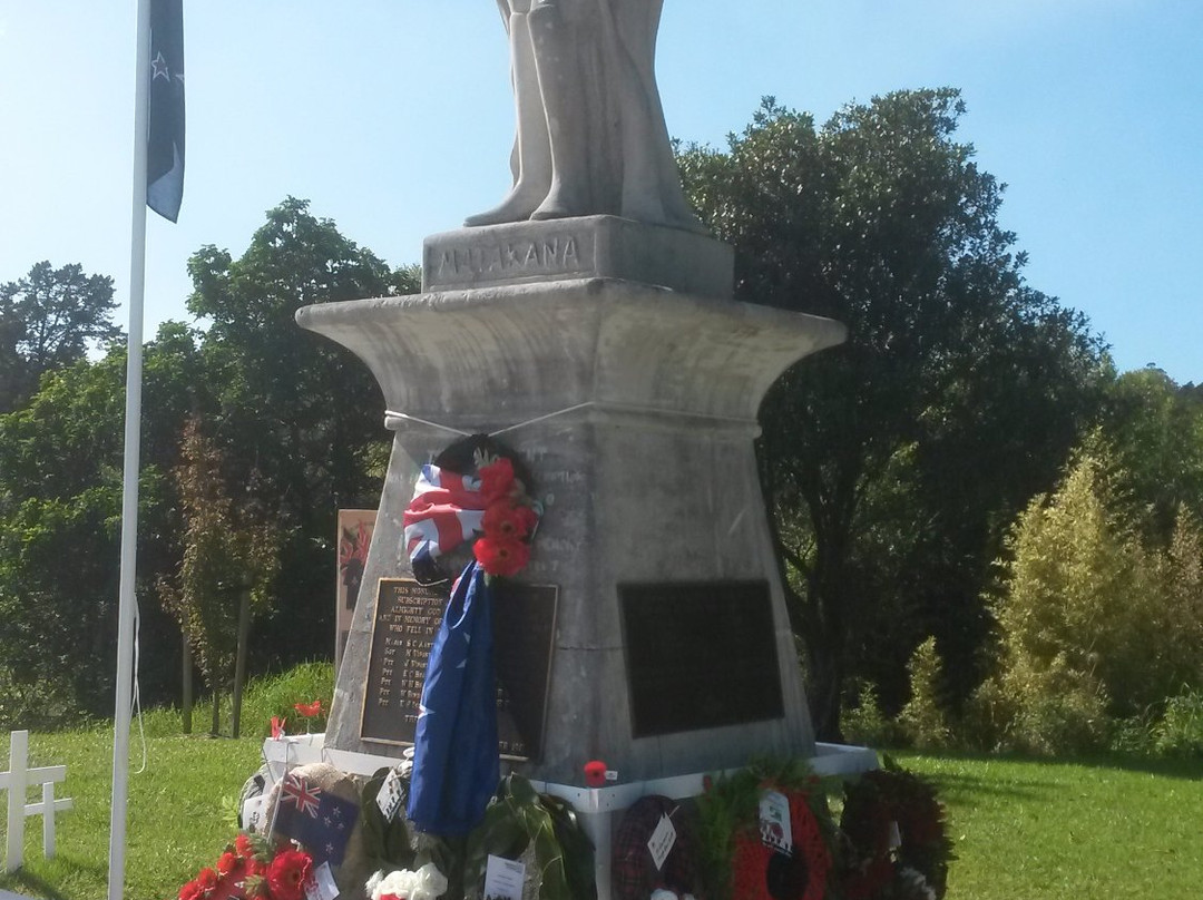 Matakana War Memorial-马塔卡纳小镇必去景点
