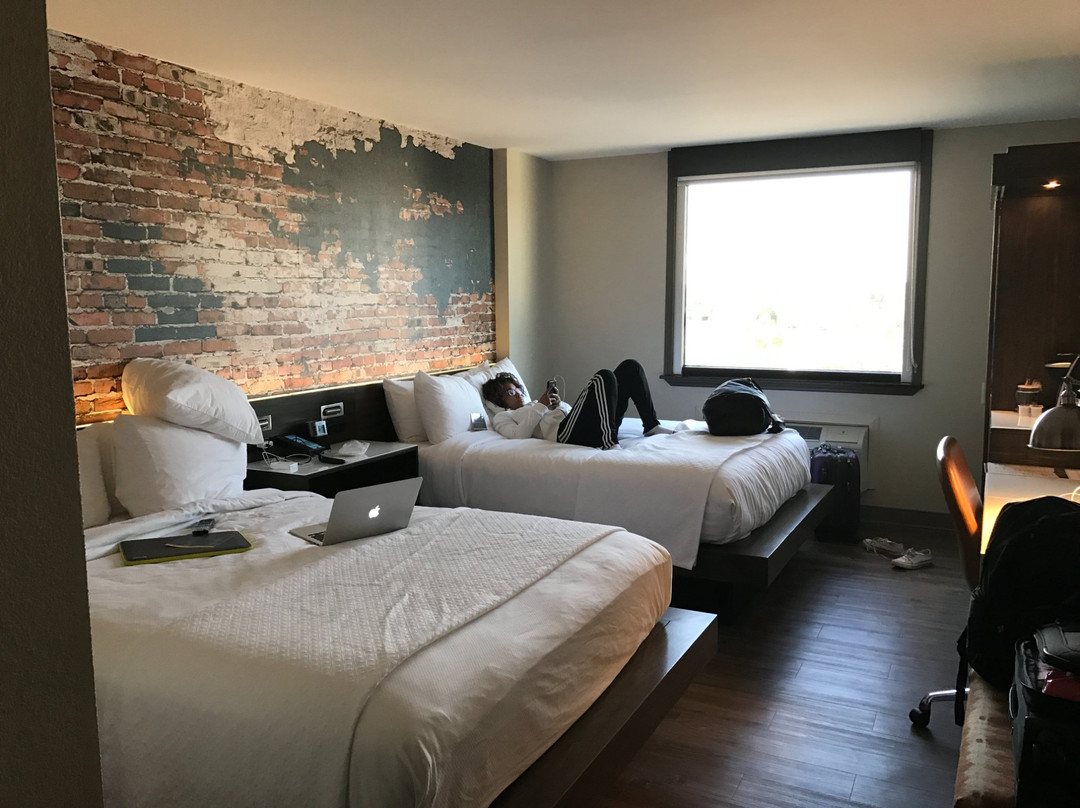 达勒姆布鲁克伍德酒店