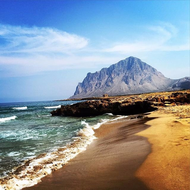 EL RIO Beach Bar-Valderice必去景点