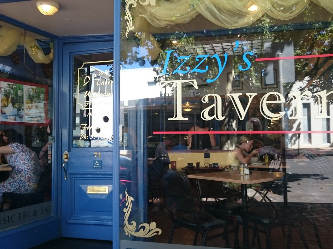 哈密尔顿餐馆和美食-Izzys Tavern