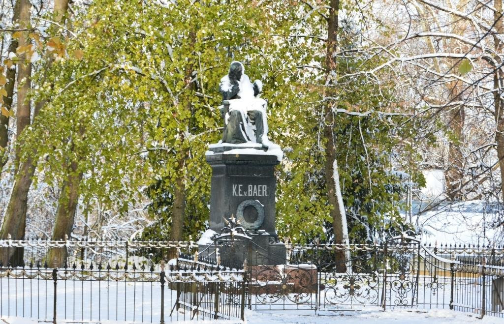 Monument to Karl Ernst Von Baer-塔尔图必去景点