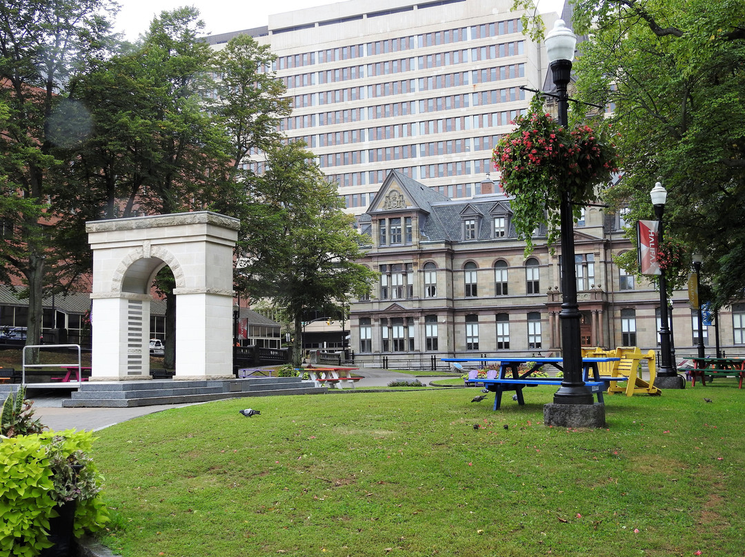 Halifax City Hall景点图片