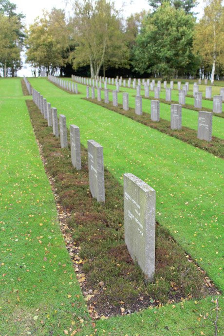German Military Cemetery景点图片