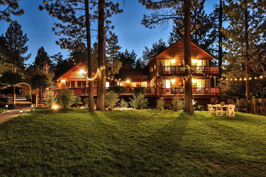 Moonridge酒店住宿-Alpenhorn Bed and Breakfast Inn