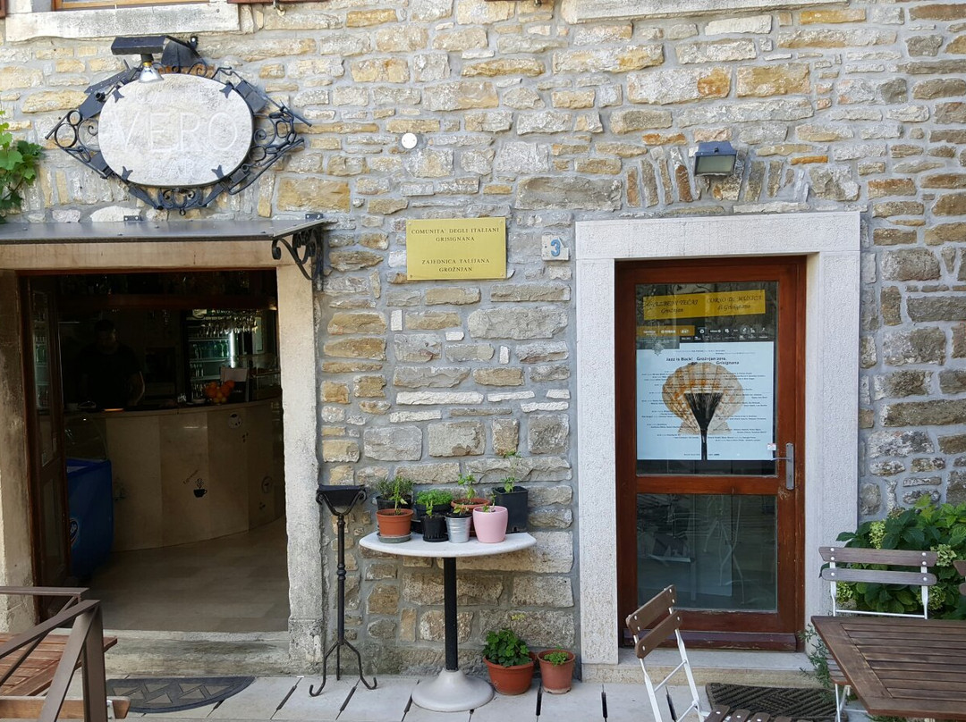 Vranje Selo餐馆和美食-Vero