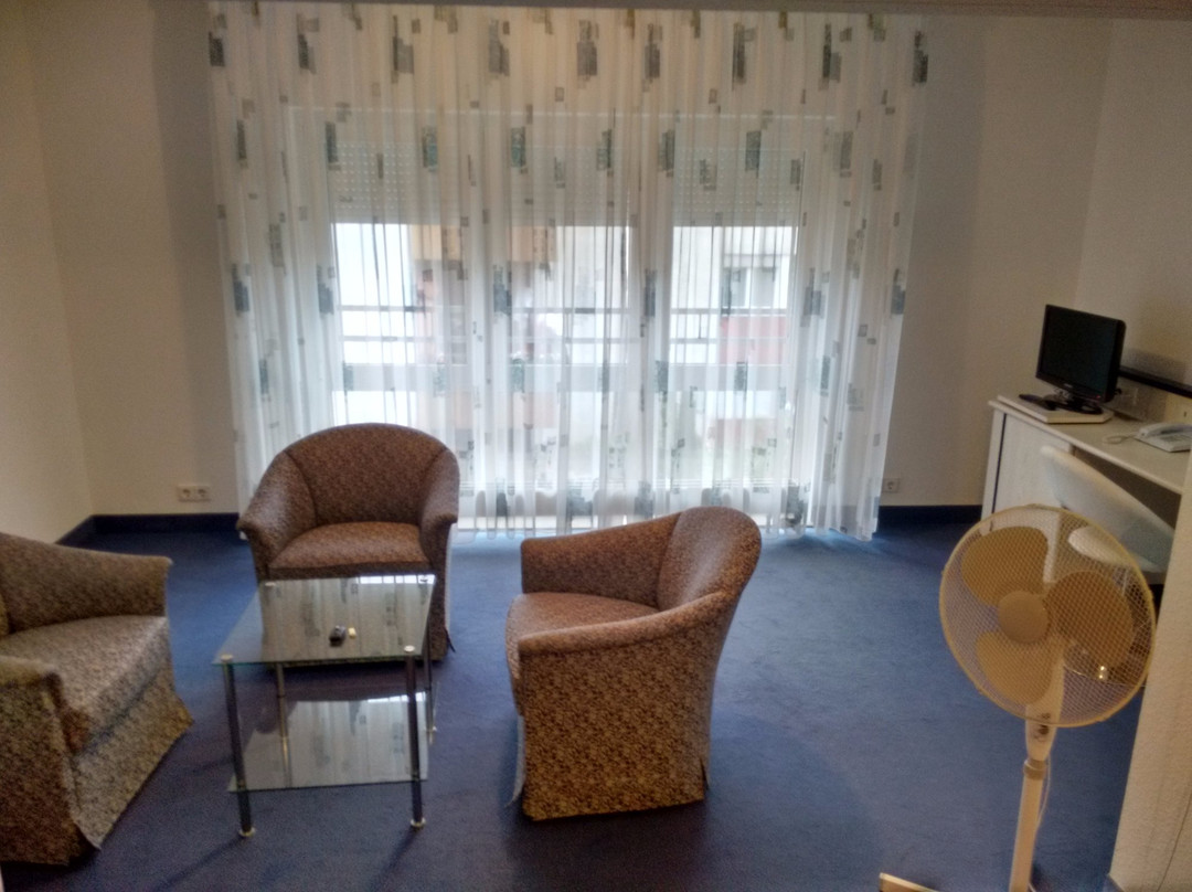 李斯特酒店主图