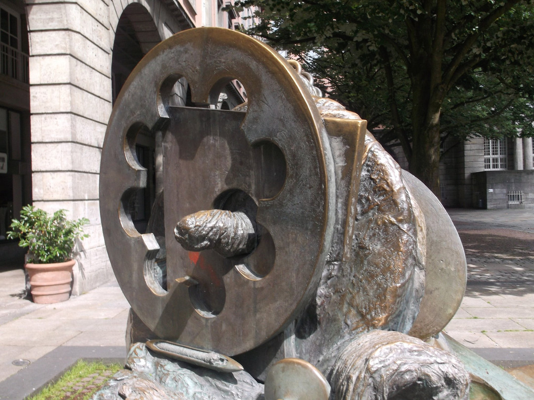 Springbrunnen "Das Tal der Wupper"-伍珀塔尔必去景点