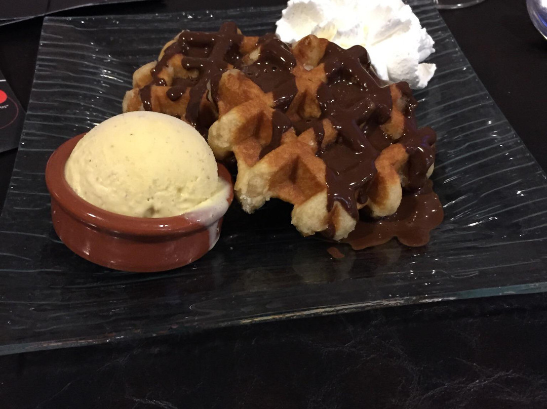 Vaux餐馆和美食-Pere Flamenkuche