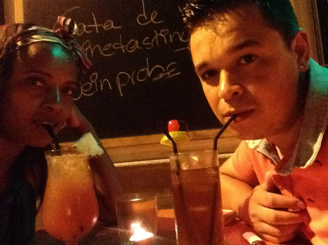 De Tapas y Canas-德拉克鲁兹索尔港必去景点