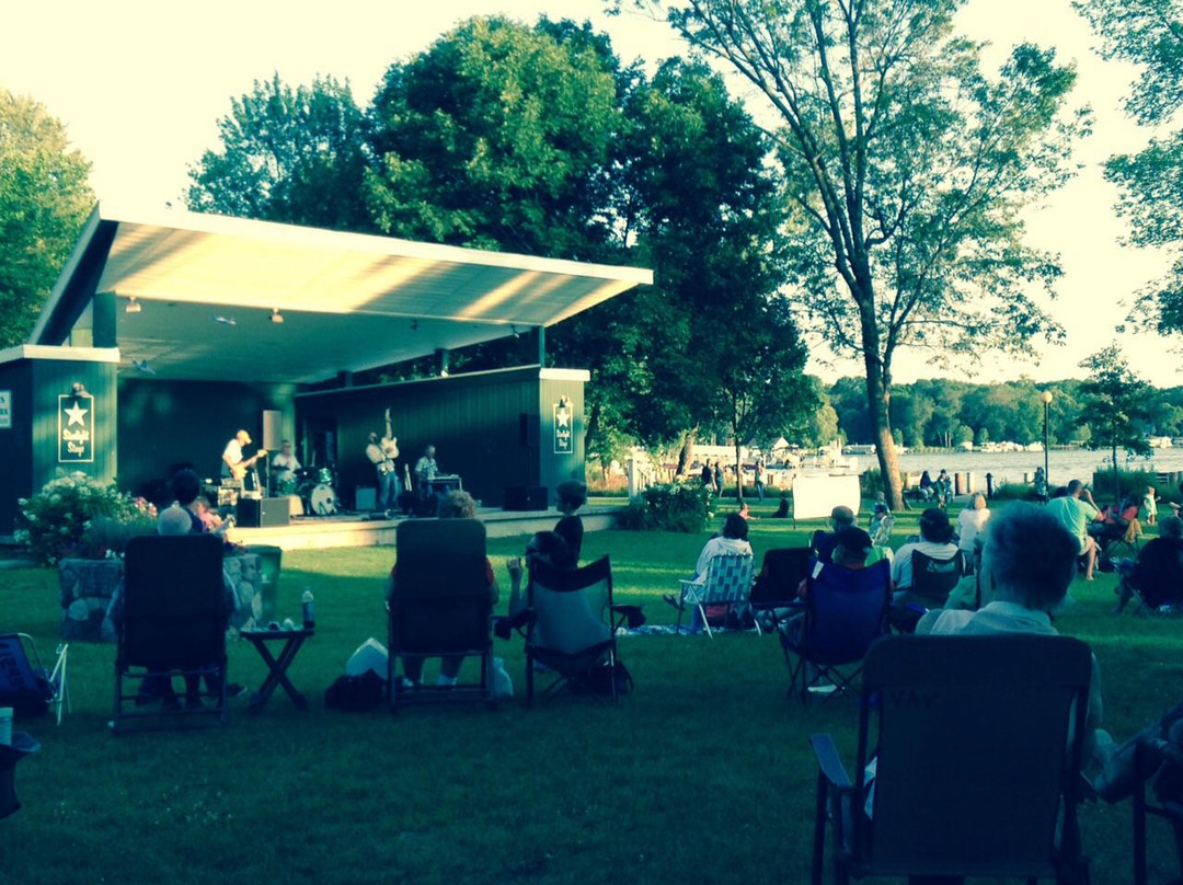 Green Lake Town Square-Green Lake必去景点