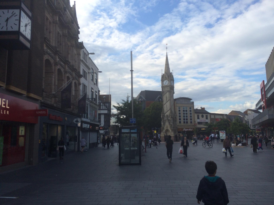 Haymarket Memorial Clock Tower景点图片