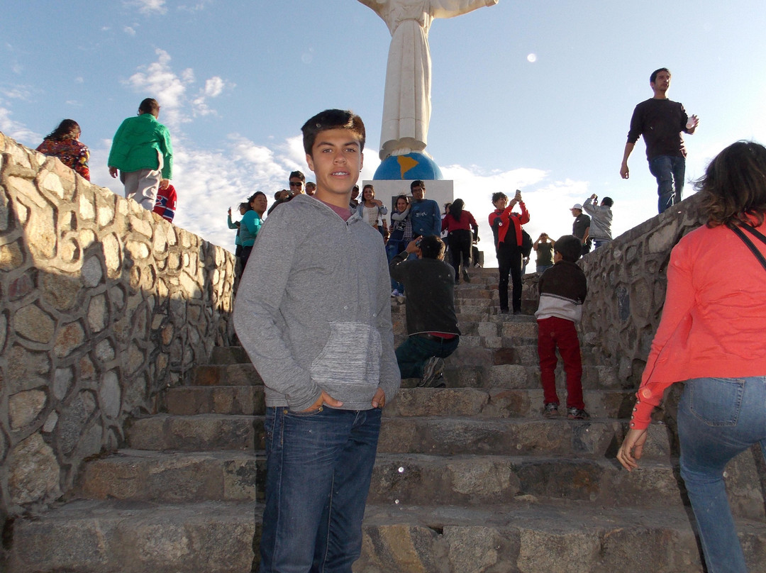 Cementerio General Presbitero Villon-瓦拉斯必去景点