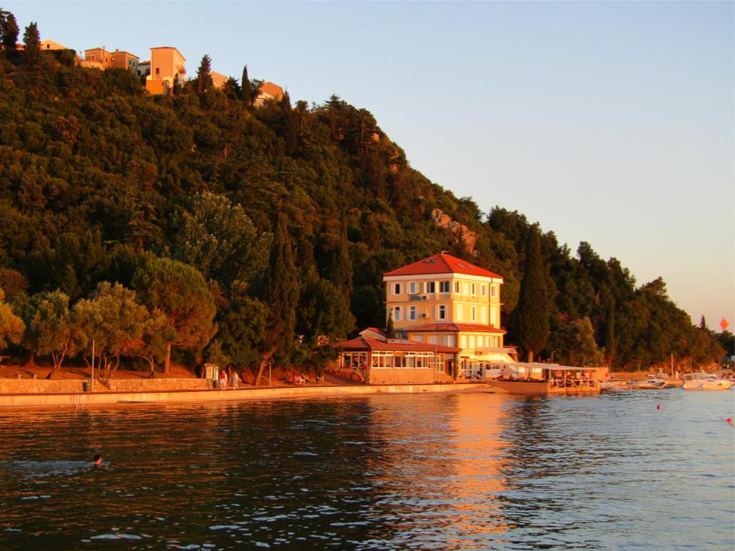 Omisalj旅游攻略图片