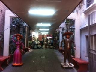 Mercado de Artesanias Zona Rosa-墨西哥城必去景点