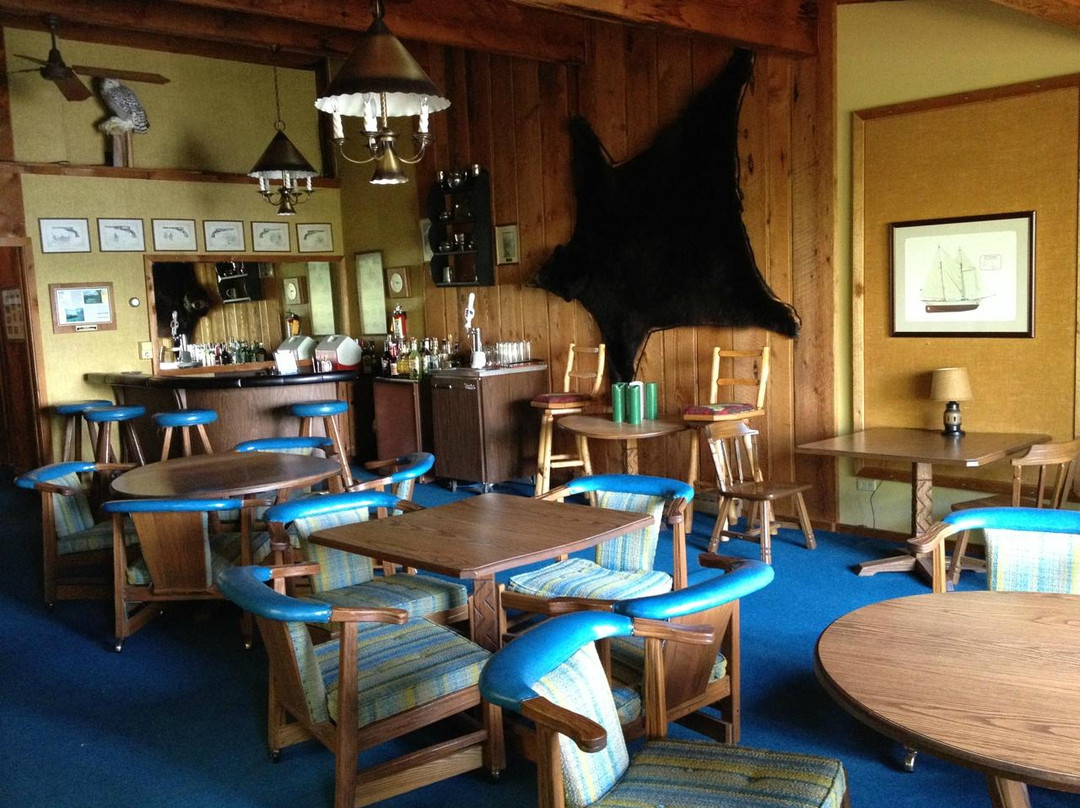 Ross' Teal Lake Lodge & Teal Wing Golf Club