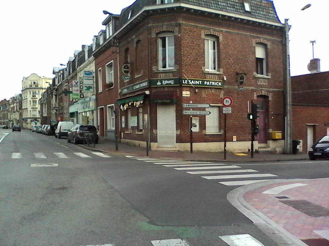 Goeulzin餐馆和美食-Cafe Le Saint-Patrick