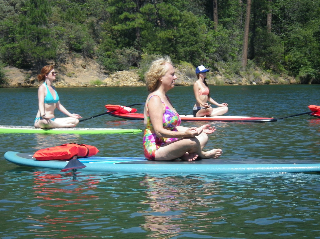 On Water Yoga-雷丁必去景点