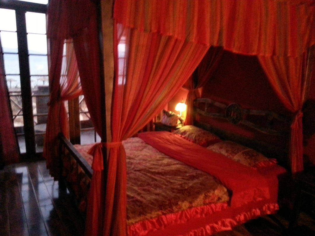 泸沽湖尼赛庄园主图