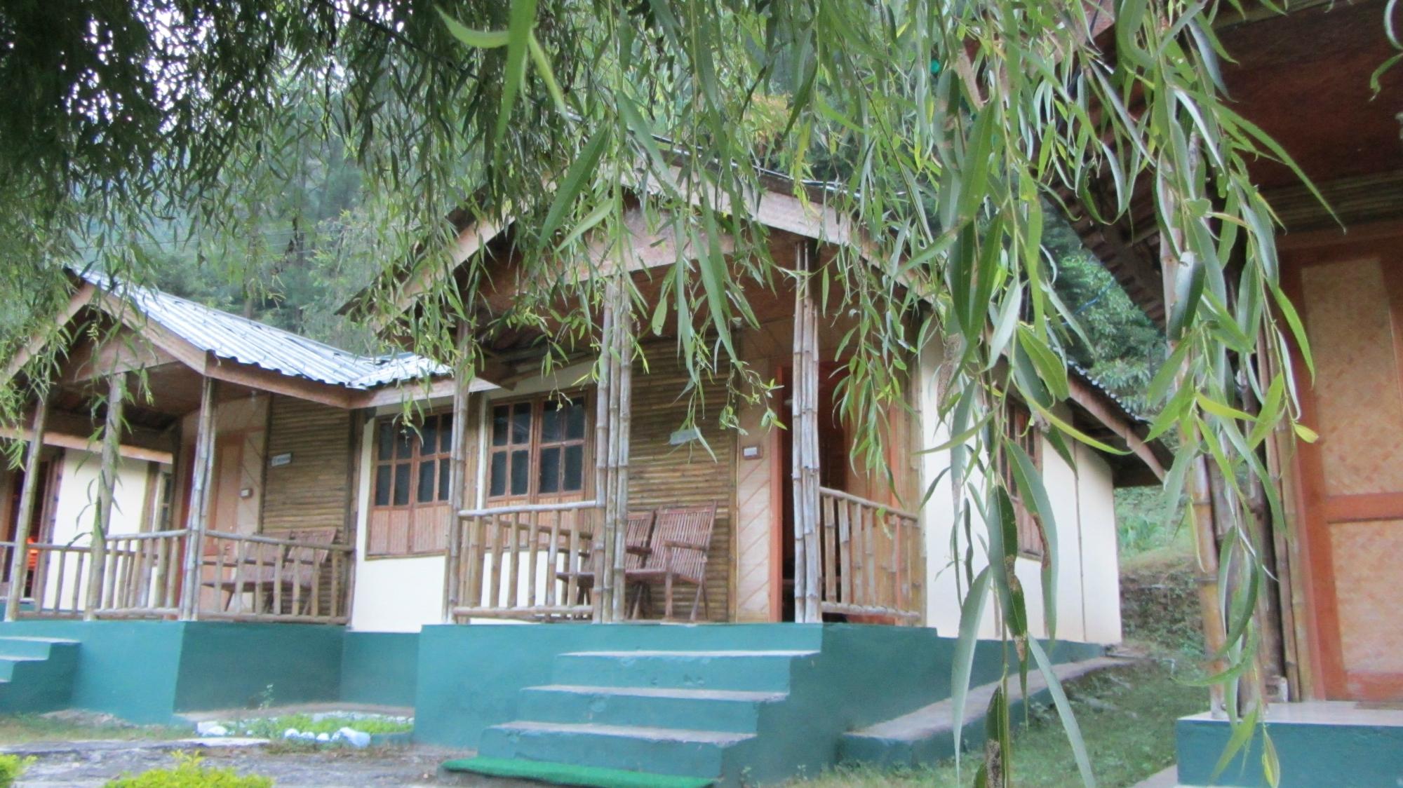 Gmvn Tourist Rest House, Syalsaur-餐饮