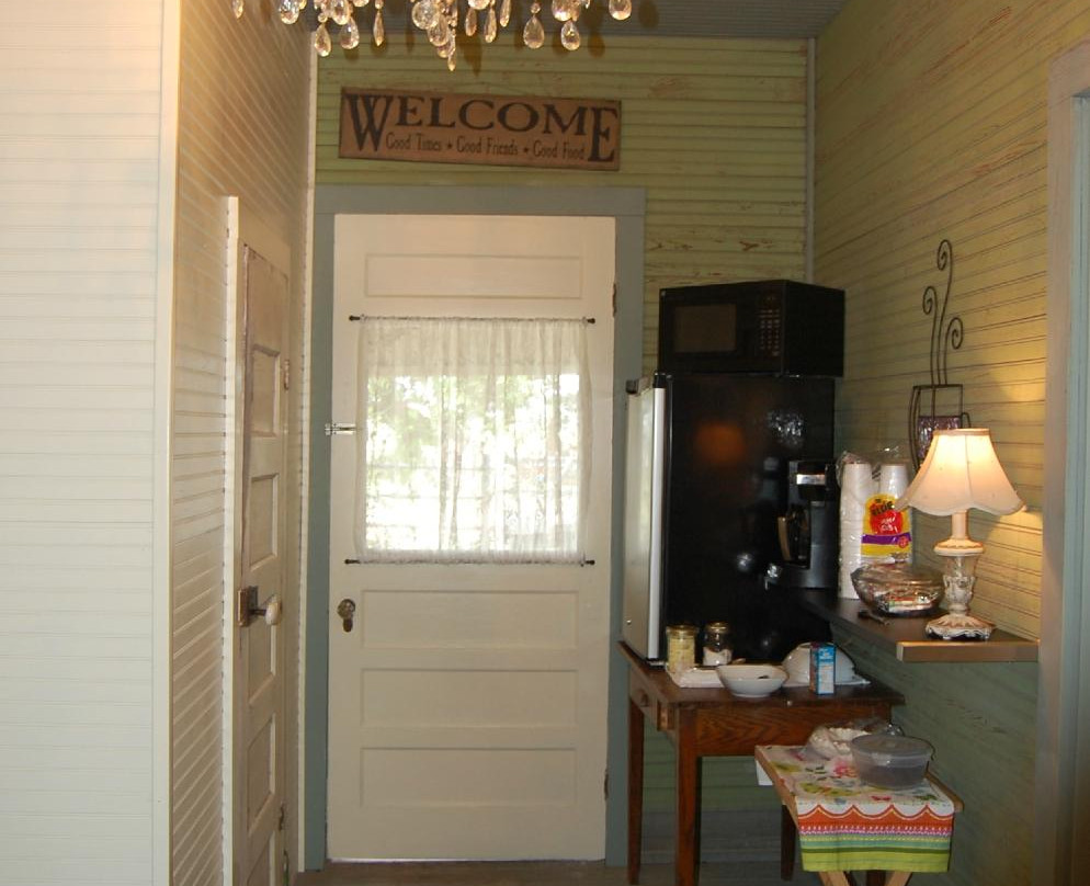 Shiner Hillside Guesthouse主图