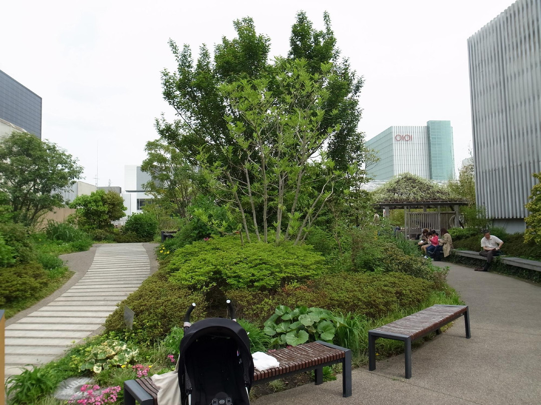 新宿伊势丹百货景点图片