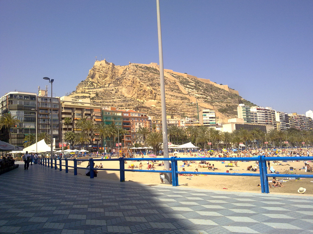 Platja del Postiguet景点图片