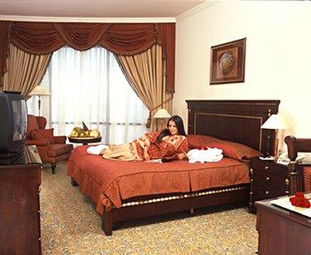 Safir Al Sayedah Zeinab Hotel主图