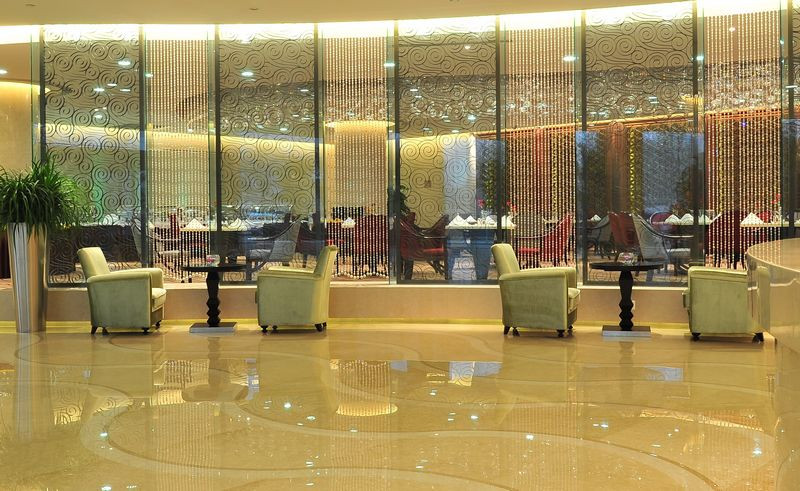 华滨国际大酒店主图