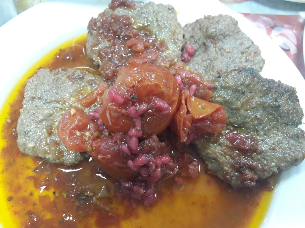 Rudbar餐馆和美食-Sarcheshmeh Restaurant