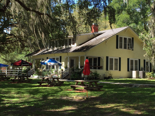 Center Hill餐馆和美食-Plantation House