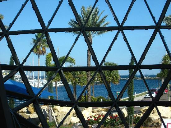 达利博物馆-圣彼德斯堡必去景点