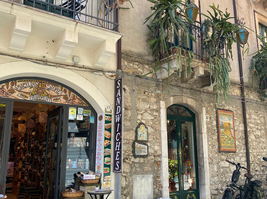 Sicilian Store-陶尔米纳必去景点