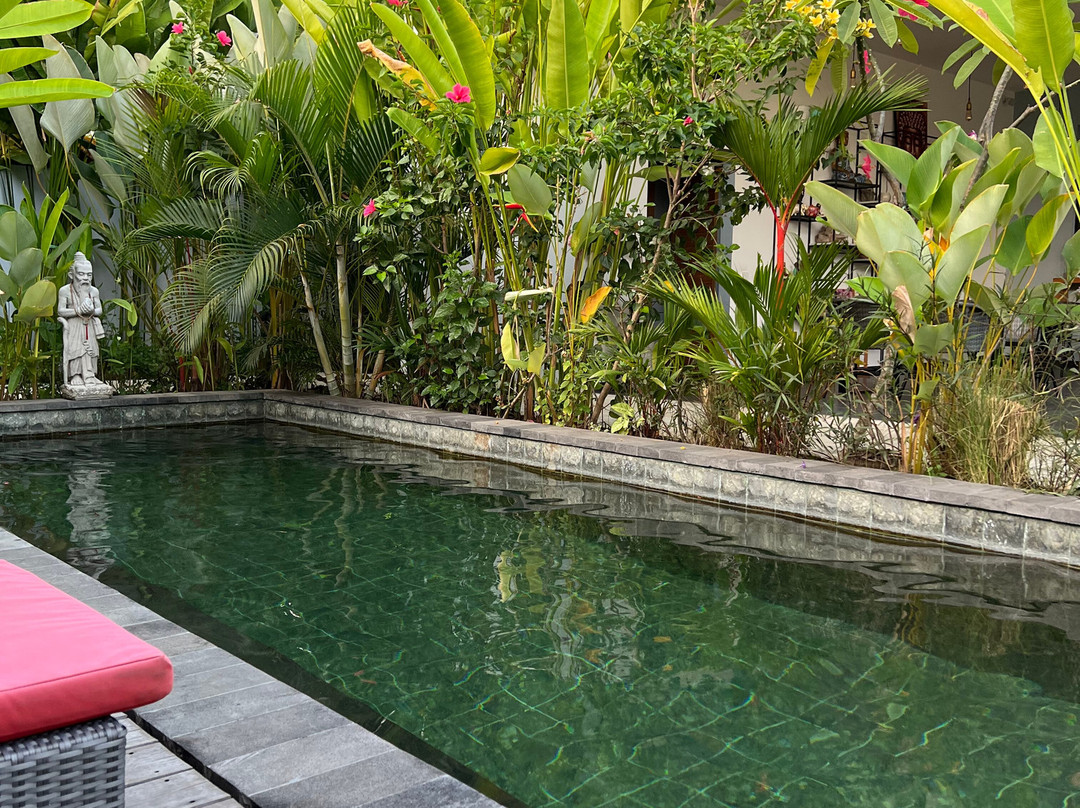 Le Chien Rouge主图