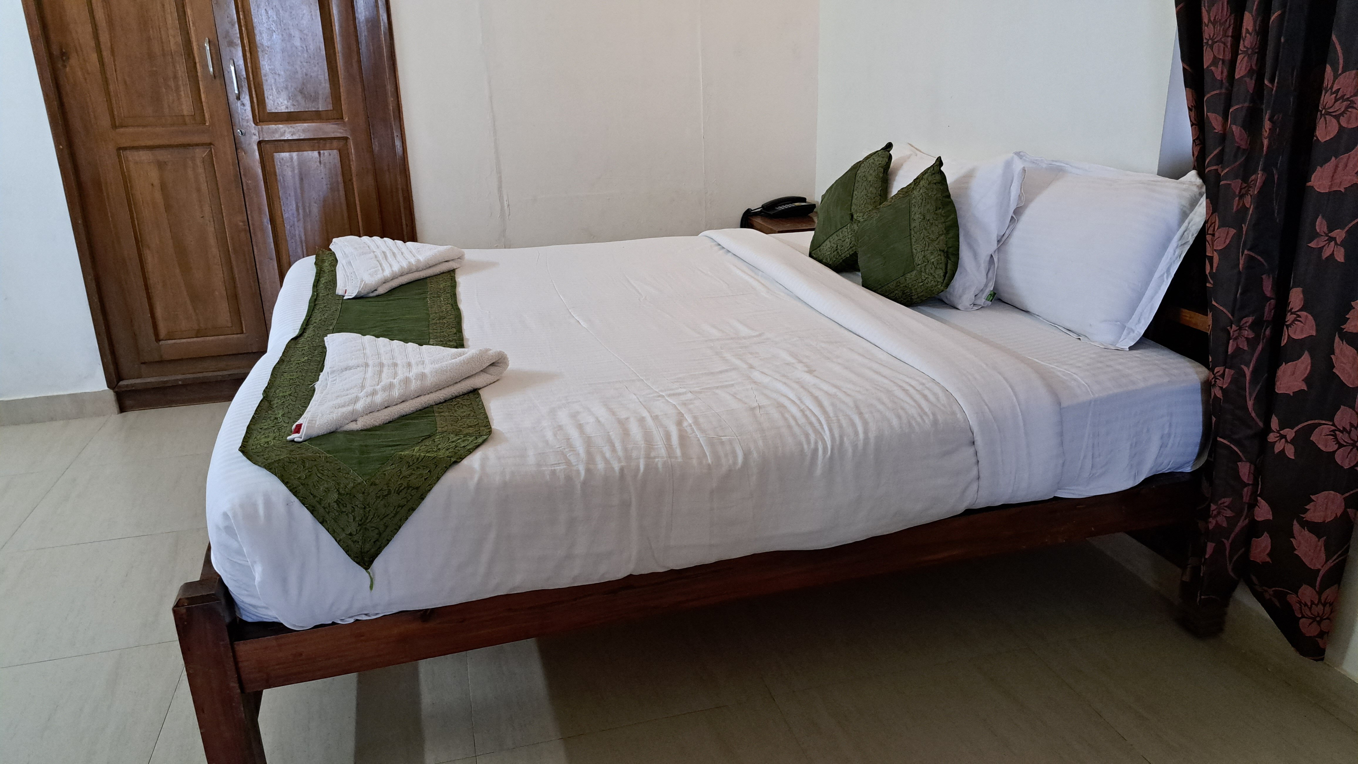 Triveny Camelot Resort & Spa-客卧