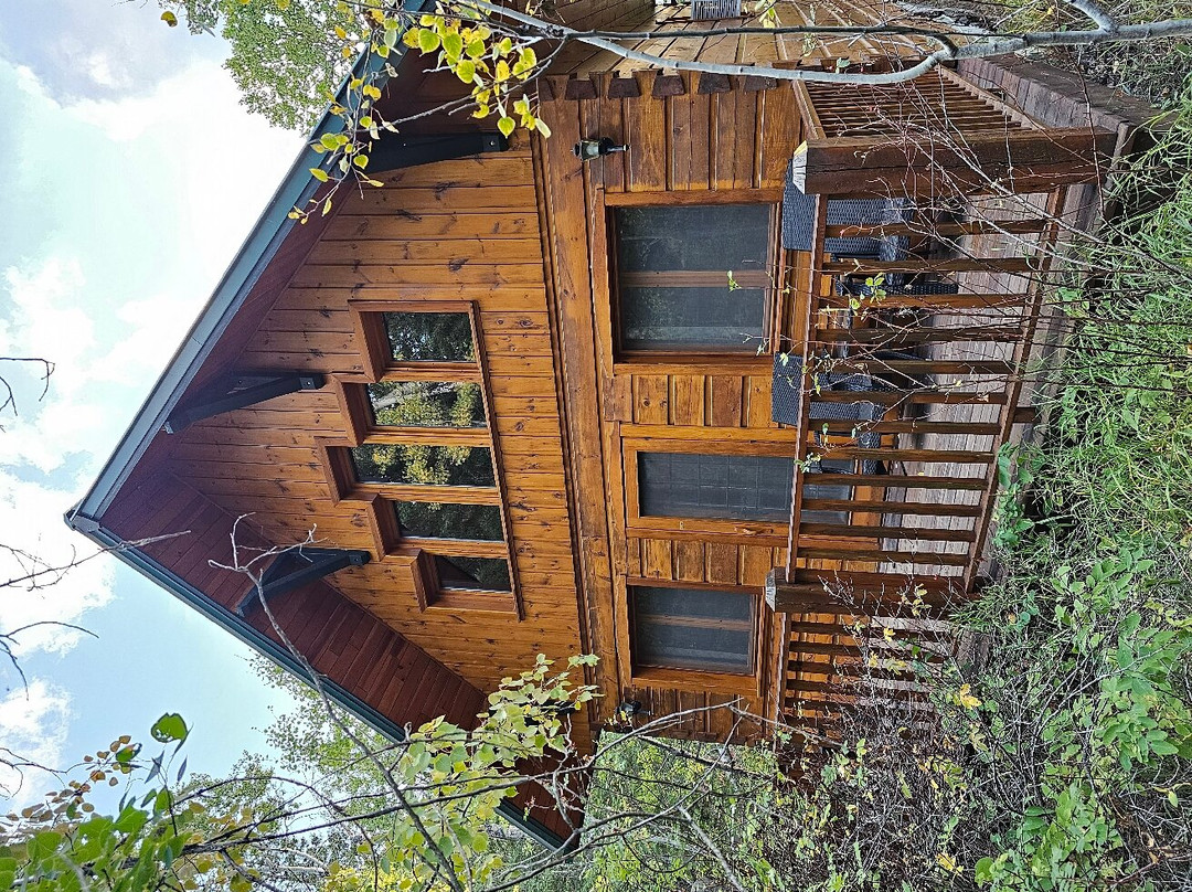 Windermere Creek Bed and Breakfast Cabins主图