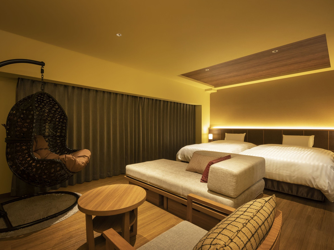 鸭川格兰酒店主图