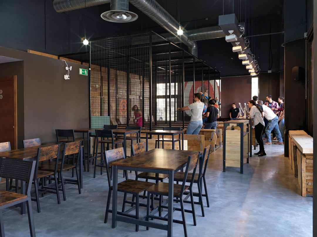 El Hachazo - Tiro De Hacha Las Rozas-拉斯罗萨斯必去景点